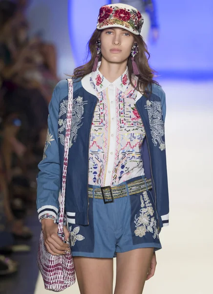 Desigual - Bahar 2017 Koleksiyonu