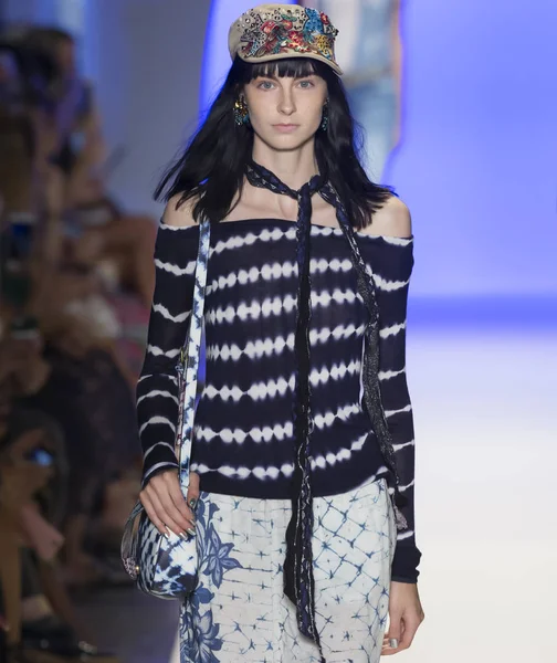 Desigual - Bahar 2017 Koleksiyonu