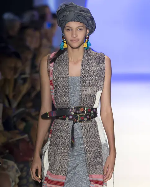 Desigual - Bahar 2017 Koleksiyonu