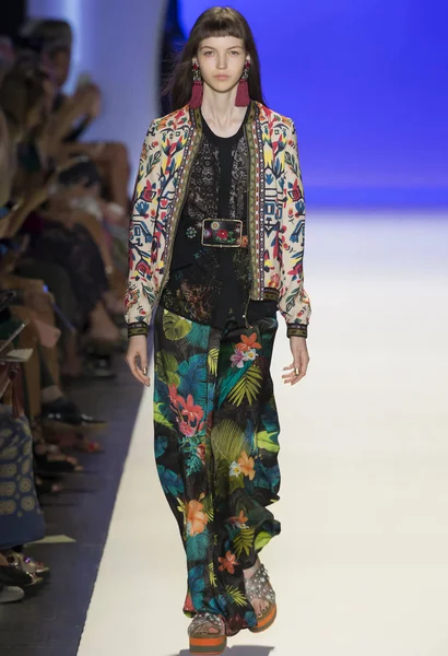 Desigual - Bahar 2017 Koleksiyonu