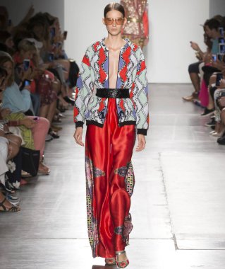 Custo Barcelona - bahar 2017 koleksiyonu