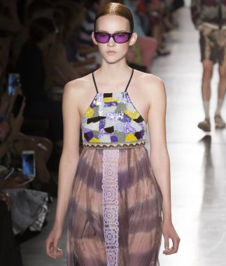 Custo Barcelona - bahar 2017 koleksiyonu