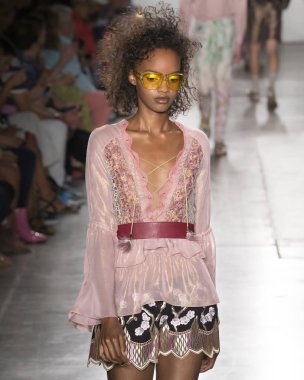 Custo Barcelona - bahar 2017 koleksiyonu