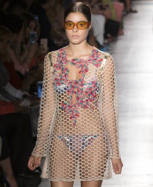 Custo Barcelona - bahar 2017 koleksiyonu