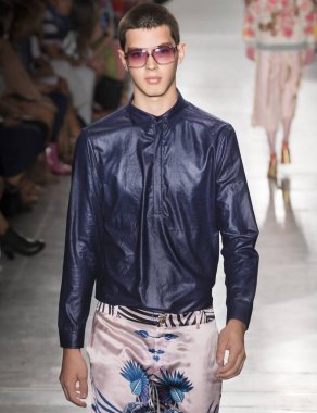 Custo Barcelona - bahar 2017 koleksiyonu