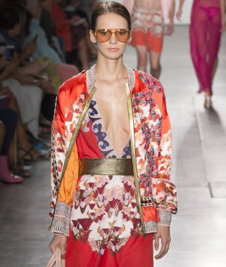 Custo Barcelona - bahar 2017 koleksiyonu