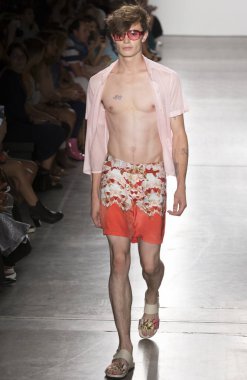 Custo Barcelona - bahar 2017 koleksiyonu