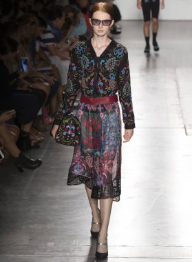 Custo Barcelona - bahar 2017 koleksiyonu