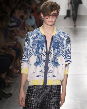 Custo Barcelona - bahar 2017 koleksiyonu