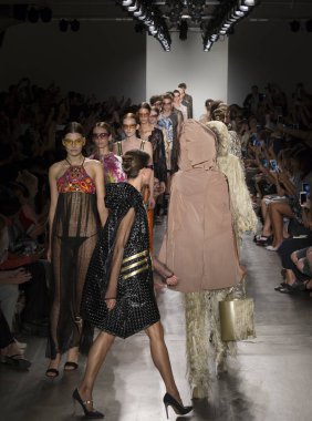 Custo Barcelona - bahar 2017 koleksiyonu