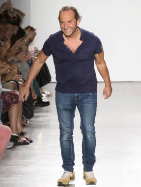 Custo Barcelona - bahar 2017 koleksiyonu