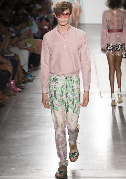 Custo Barcelona - bahar 2017 koleksiyonu