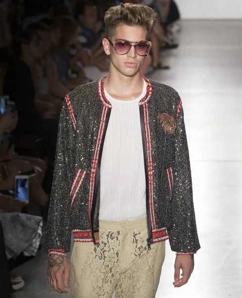 Custo Barcelona - bahar 2017 koleksiyonu