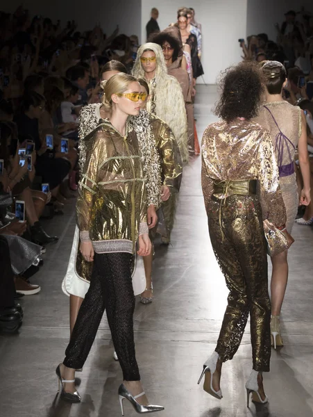 Custo Barcelona - bahar 2017 koleksiyonu