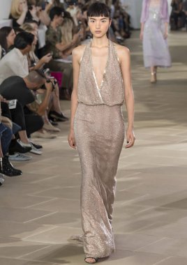 Monique Lhuillier - bahar 2017 koleksiyonu