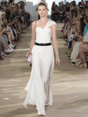 Monique Lhuillier - bahar 2017 koleksiyonu