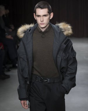 Boss - erkek kış 2017 Mens gösteri düşmek.