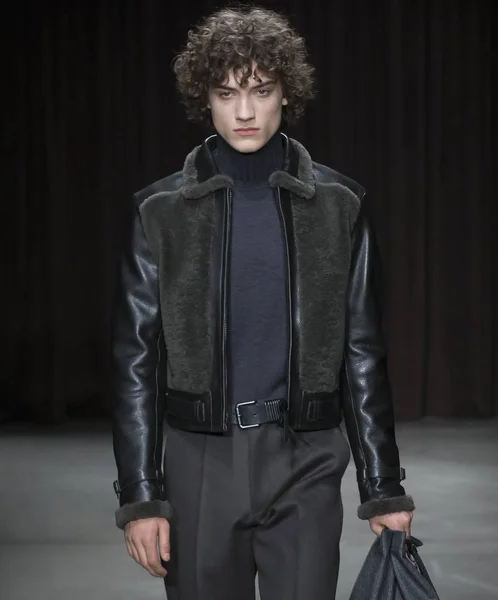 BOSS - Hombres Otoño Invierno 2017 Mens Show — Foto de Stock