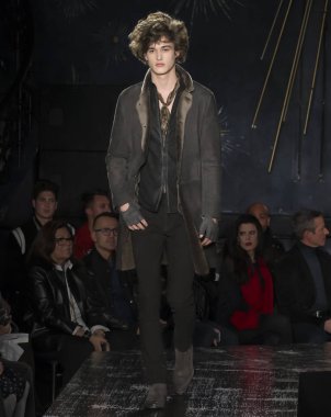 John Varvatos - erkek sonbahar kış 2017 Mens gösteri