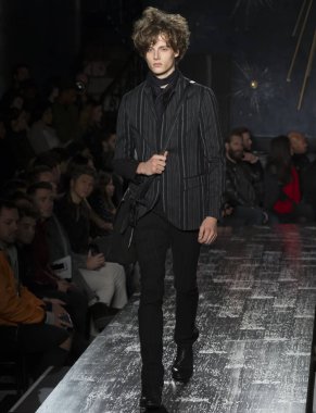 John Varvatos - erkek sonbahar kış 2017 Mens gösteri