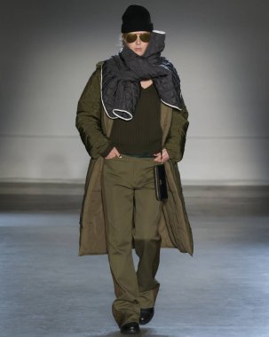 Rehberleri ve Voltaire - 2017 sonbahar koleksiyonu