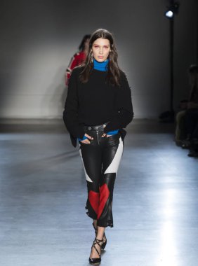 Rehberleri ve Voltaire - 2017 sonbahar koleksiyonu