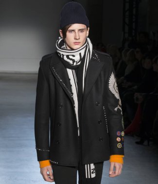 Rehberleri ve Voltaire - 2017 sonbahar koleksiyonu