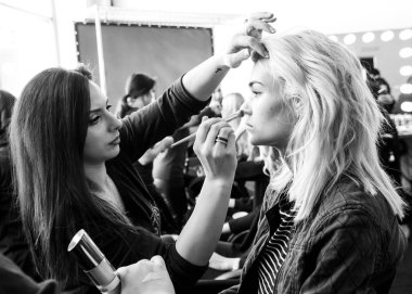 Pamella Roland - Backstage - Güz 2017 koleksiyonu