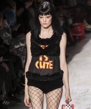 Jeremy Scott - 2017 sonbahar koleksiyonu