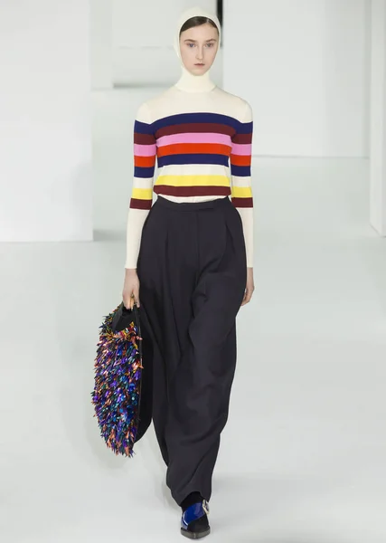 Delpozo - Kollektion Herbst 2017 — Stockfoto