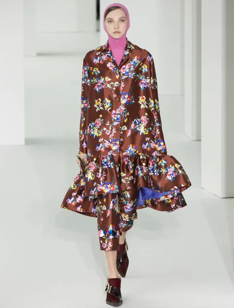 Delpozo - Collection Automne 2017 — Photo