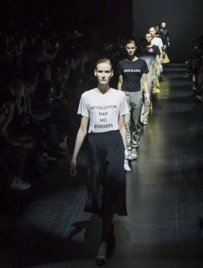 Prabal Gurung - 2017 sonbahar koleksiyonu