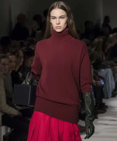 stock image Victoria Beckham - Fall 2017 Collection