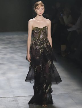 Marchesa - 2017 sonbahar koleksiyonu