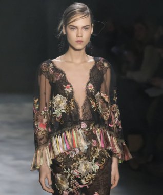 Marchesa - 2017 sonbahar koleksiyonu