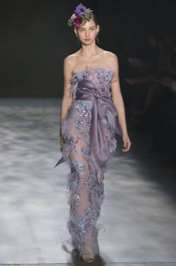 Marchesa - 2017 sonbahar koleksiyonu