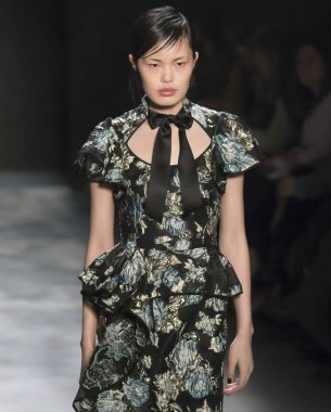 Marchesa - 2017 sonbahar koleksiyonu