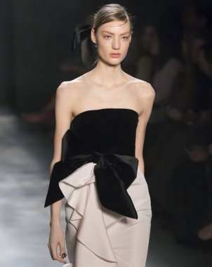 Marchesa - 2017 sonbahar koleksiyonu