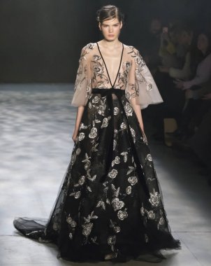 Marchesa - 2017 sonbahar koleksiyonu