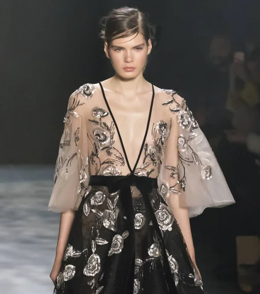 Marchesa - 2017 sonbahar koleksiyonu