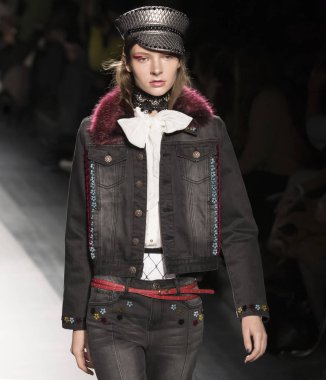 Desigual - 2017 sonbahar koleksiyonu