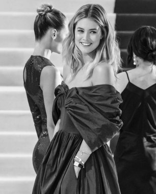 2017 kostüm Enstitüsü Gala - gelenler