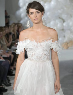 Mira Zwillinger - bahar 2018 koleksiyonu - New York Moda Haftası
