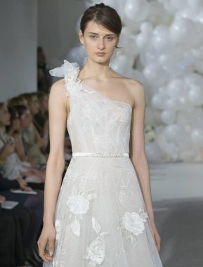 Mira Zwillinger - bahar 2018 koleksiyonu - New York Moda Haftası