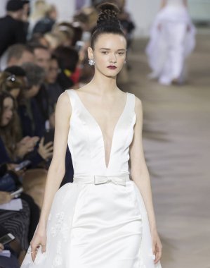 Ines Di Santo - bahar 2018 koleksiyonu - New York Moda Haftası B