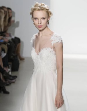 Kelly Faetanini-bahar 2018 koleksiyonu - New York Moda Haftası 