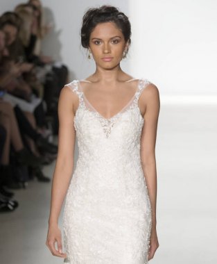 Kelly Faetanini-bahar 2018 koleksiyonu - New York Moda Haftası 