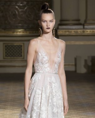 Berta - bahar 2018 koleksiyonu - New York moda hafta gelin