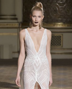 Berta - bahar 2018 koleksiyonu - New York moda hafta gelin