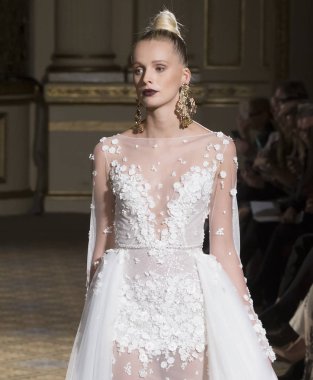 Berta - bahar 2018 koleksiyonu - New York moda hafta gelin